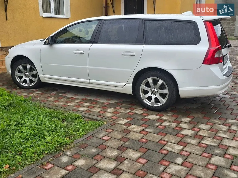 Volvo V70