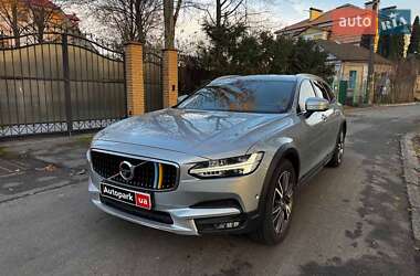 Volvo V90 Cross Country 2017