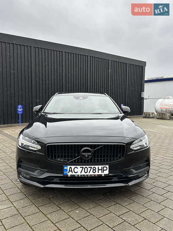 Volvo V90
