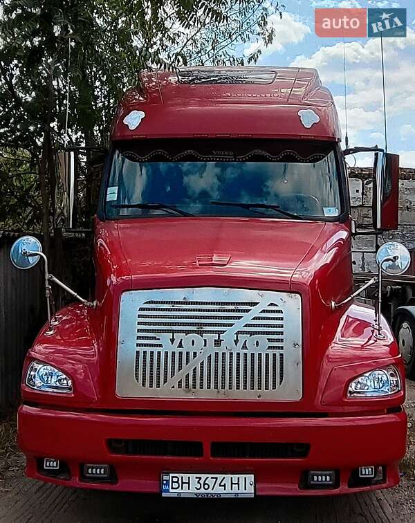Volvo VNL 670