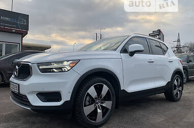 Volvo XC40  2019