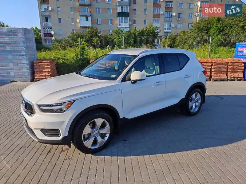Volvo XC40 2019
