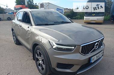 Volvo XC40  2019