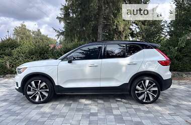 Volvo XC40  2021