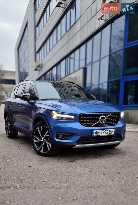 Внедорожник / Кроссовер Volvo XC40