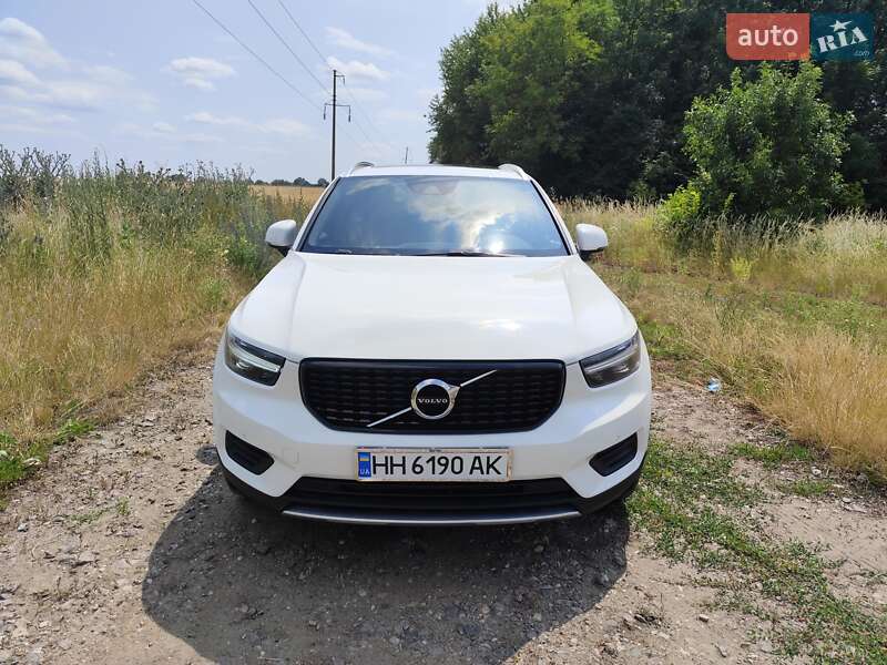 Volvo XC40