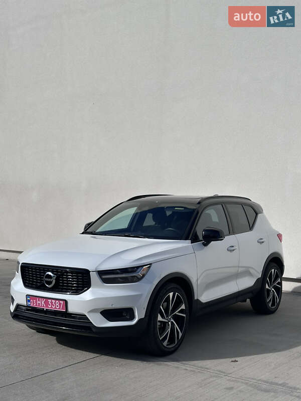 Внедорожник / Кроссовер Volvo XC40