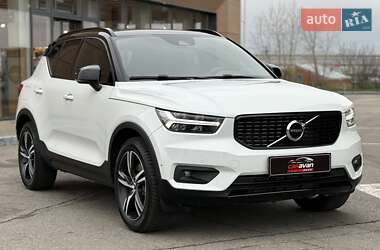 Volvo XC40  2019