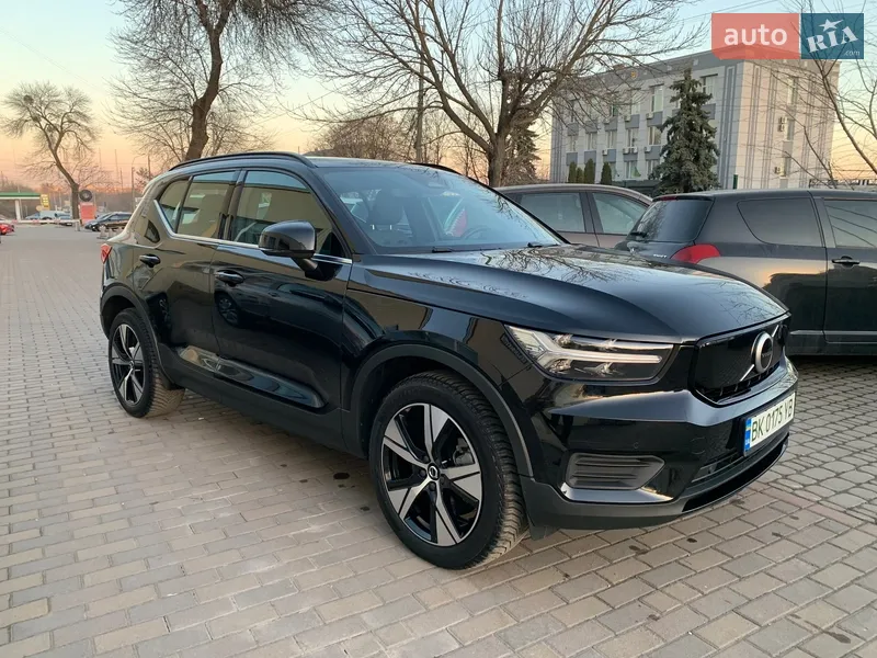 Volvo XC40