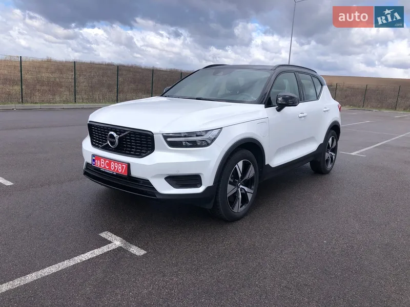 Volvo XC40