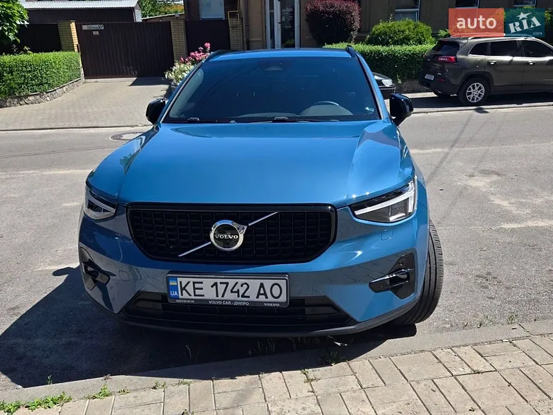 Volvo XC40 2023