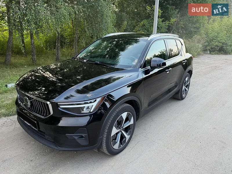Volvo XC40 2023