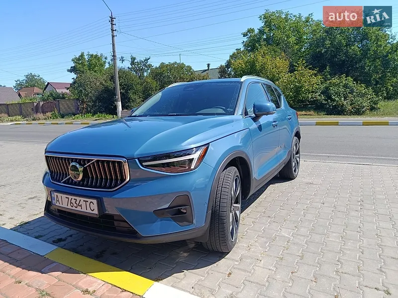Volvo XC40 2024