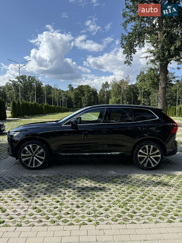Легкові Volvo XC60 Recharge