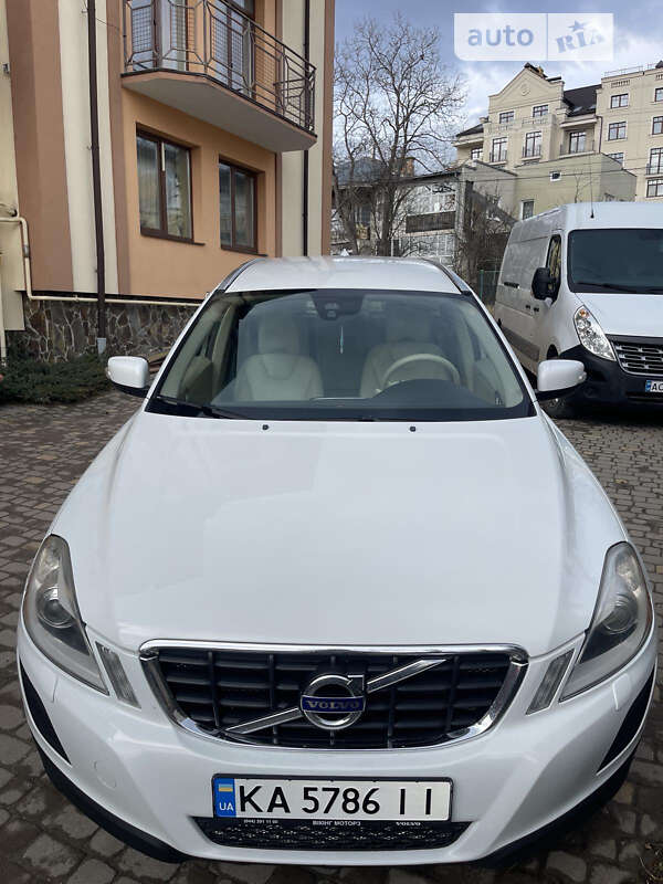 Внедорожник / Кроссовер Volvo XC60