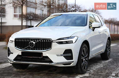 Volvo XC60  2022