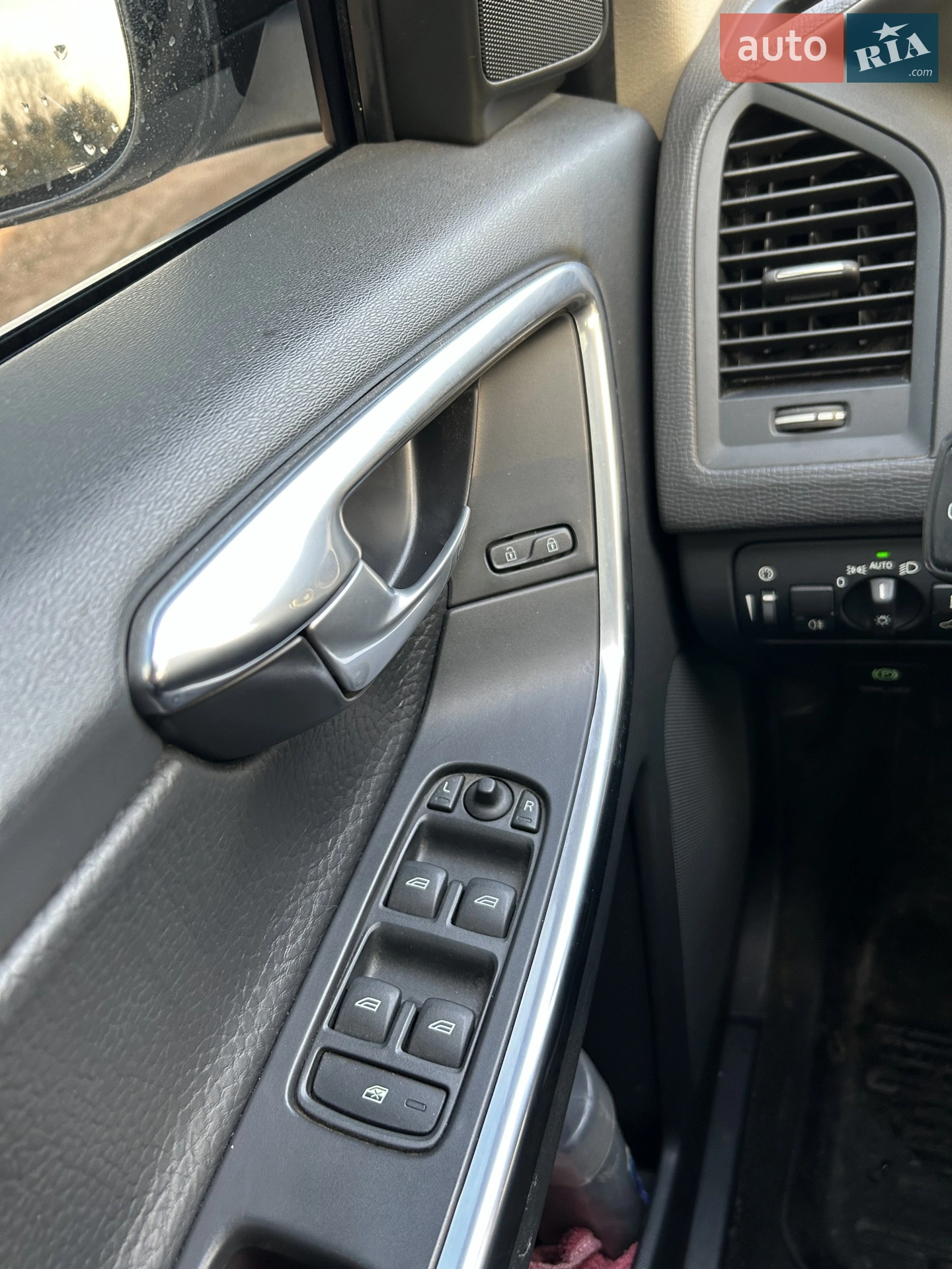 Volvo XC60 2013 VIN YV4902DZ5D2453842 фото оголошення 19 з 24