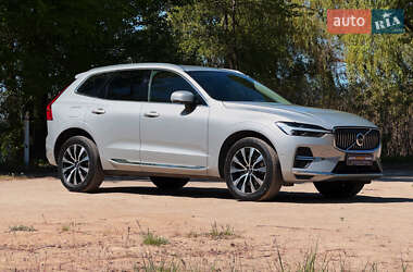Volvo XC60  2023