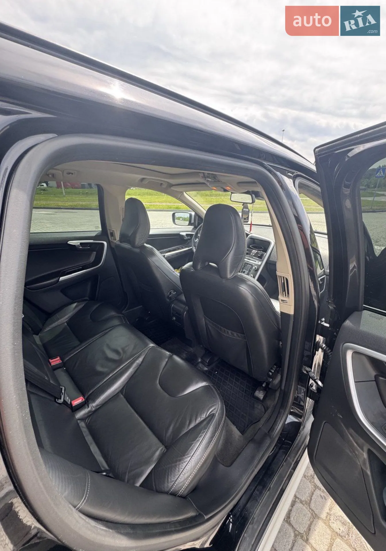Volvo XC60 2010 VIN YV1DZ5251B2181294 фото оголошення 11 з 15
