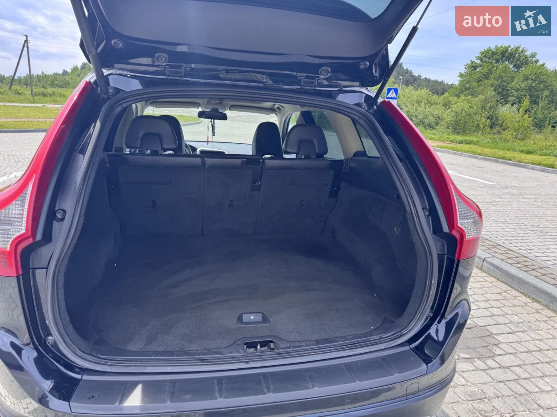 Volvo XC60 2010 VIN YV1DZ5251B2181294 фото оголошення 13 з 15