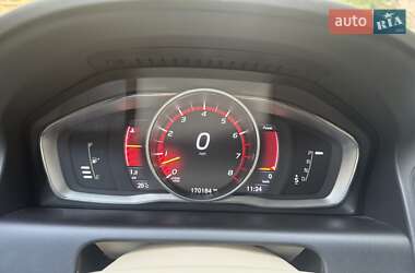 Volvo XC60  2016