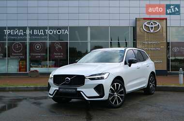 Volvo XC60  2022