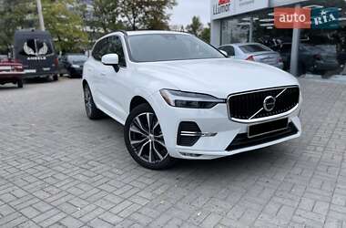 Volvo XC60  2022