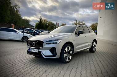 Volvo XC60  2023