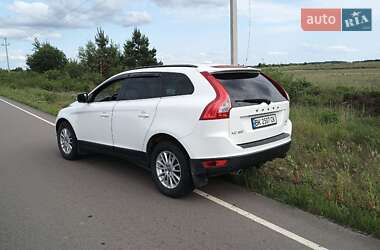 Volvo XC60  2010