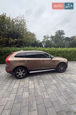 Volvo XC60  2012