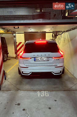 Volvo XC60  2022