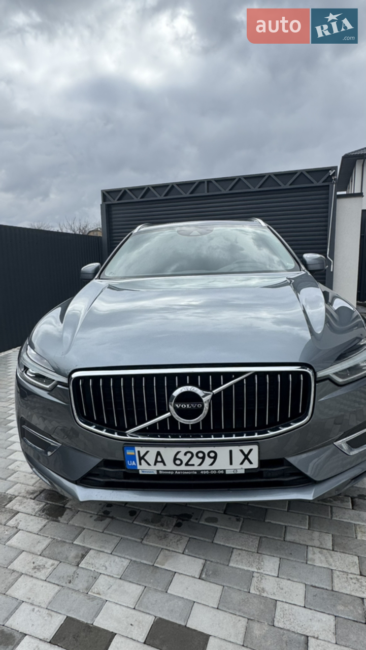 2017 Volvo XC60 - фото 1