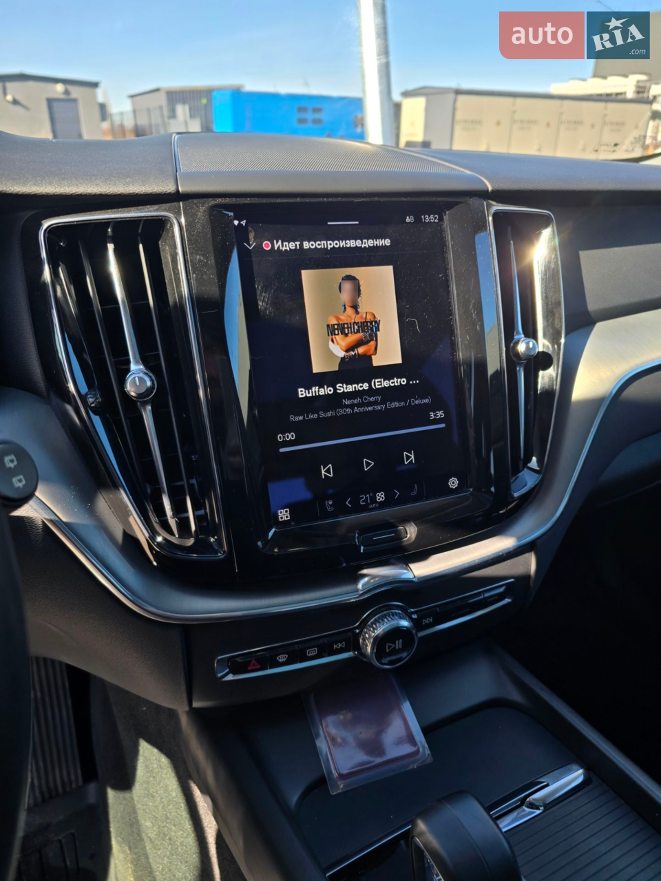 2022 Volvo XC60 - мініатюра 3