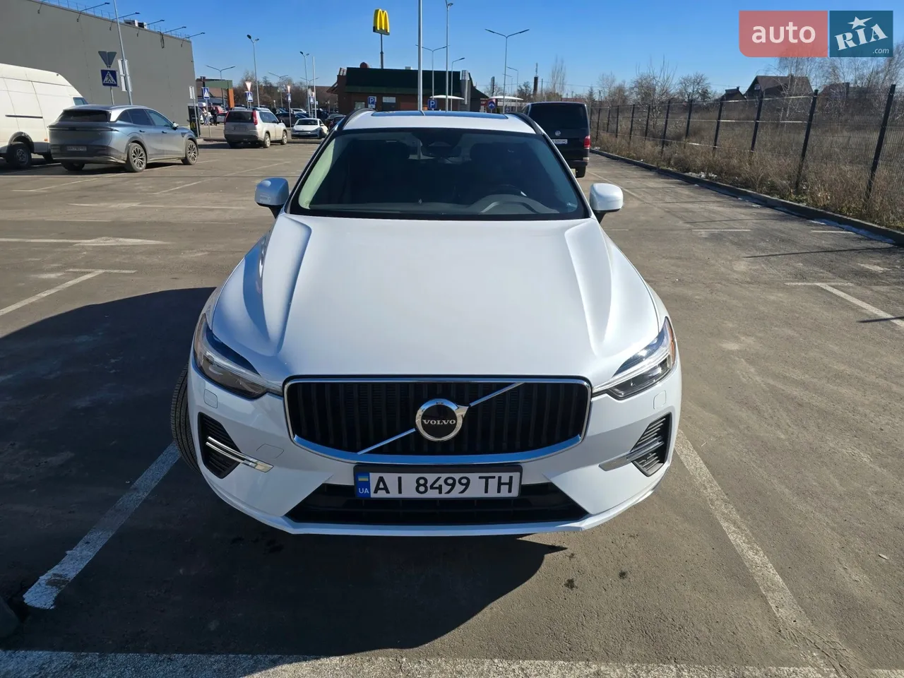 2022 Volvo XC60 - фото 1