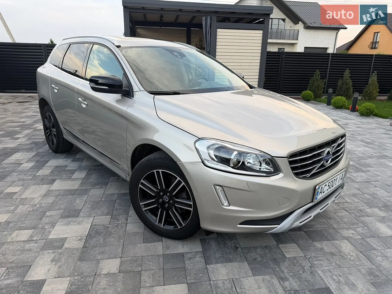 2016 Volvo XC60 - мініатюра 2