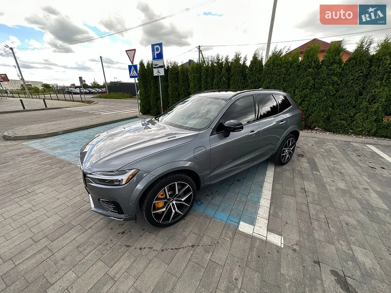 2021 Volvo XC60 - фото 1