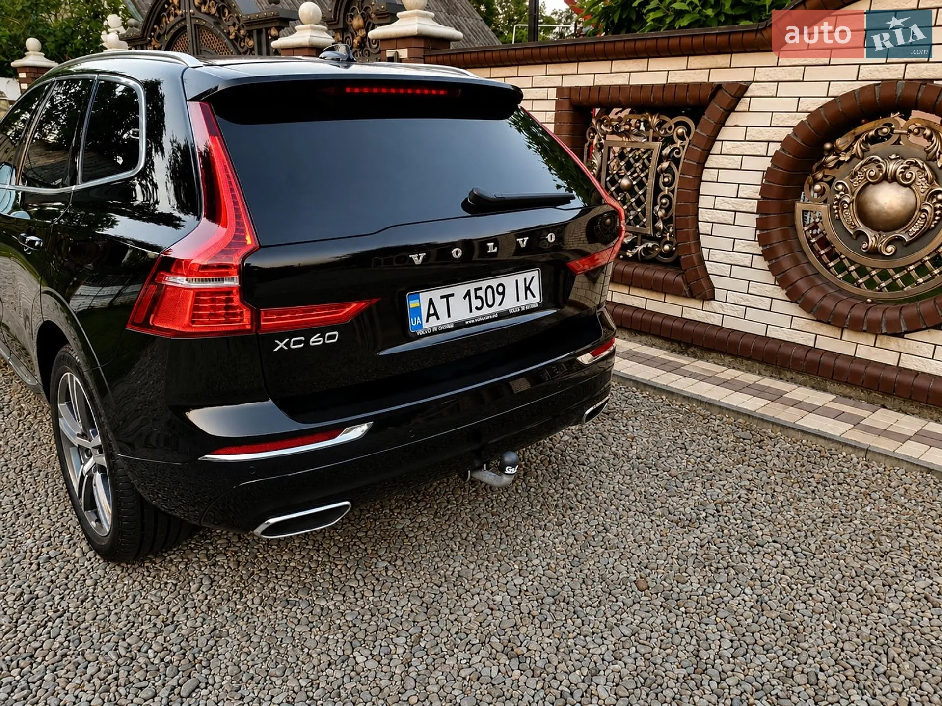 Volvo XC60 2019 VIN YV1UZA8UDL1483330 фото оголошення 10 з 20