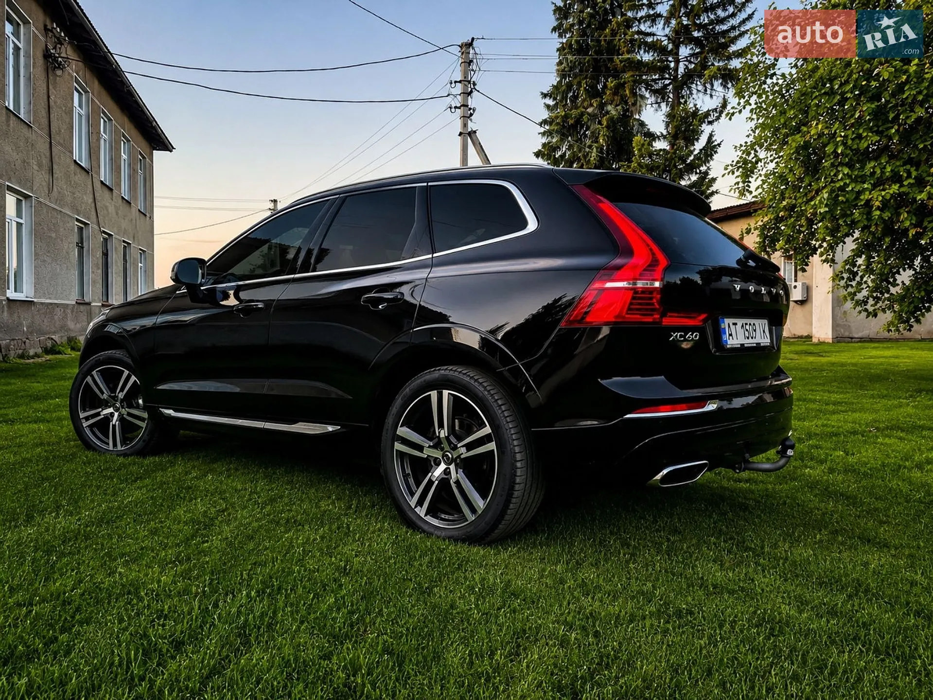 Volvo XC60 2019 VIN YV1UZA8UDL1483330 фото оголошення 14 з 20