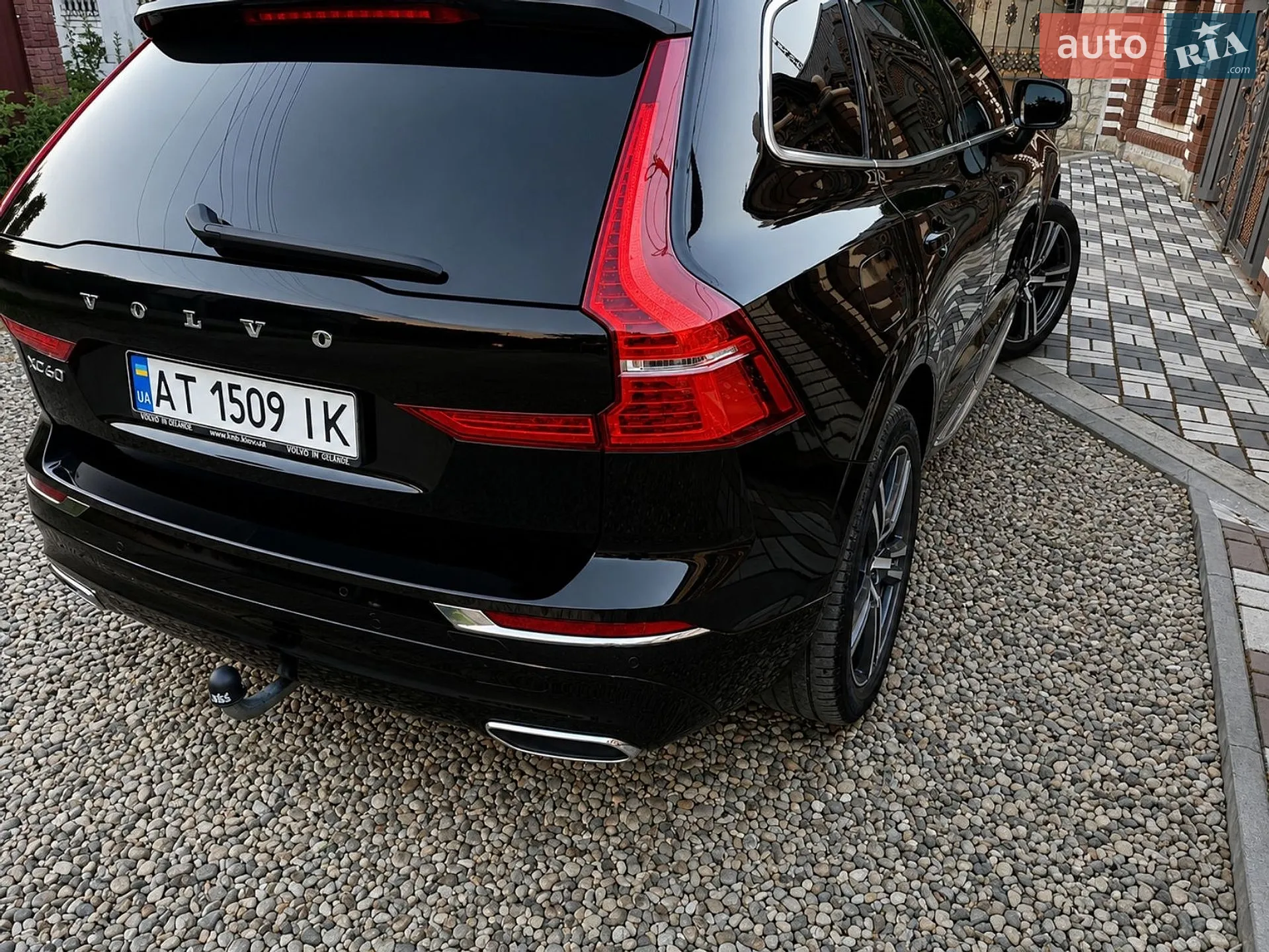 Volvo XC60 2019 VIN YV1UZA8UDL1483330 фото оголошення 17 з 20