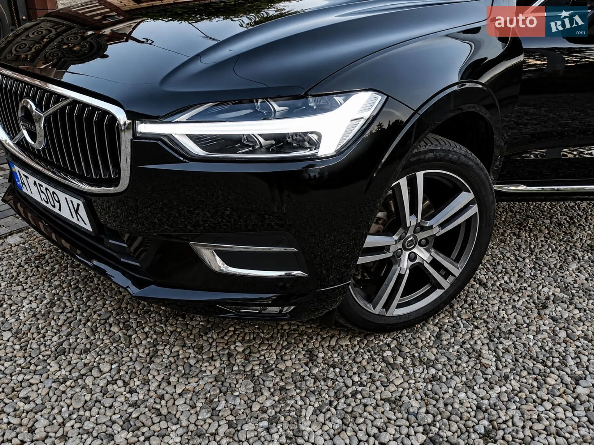 Volvo XC60 2019 VIN YV1UZA8UDL1483330 фото оголошення 16 з 20