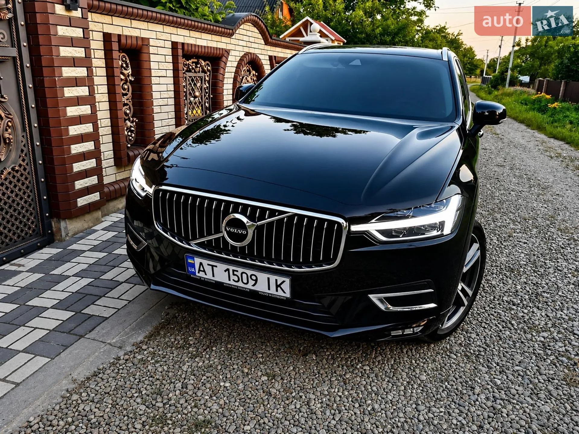 Volvo XC60 2019 VIN YV1UZA8UDL1483330 фото оголошення 20 з 20