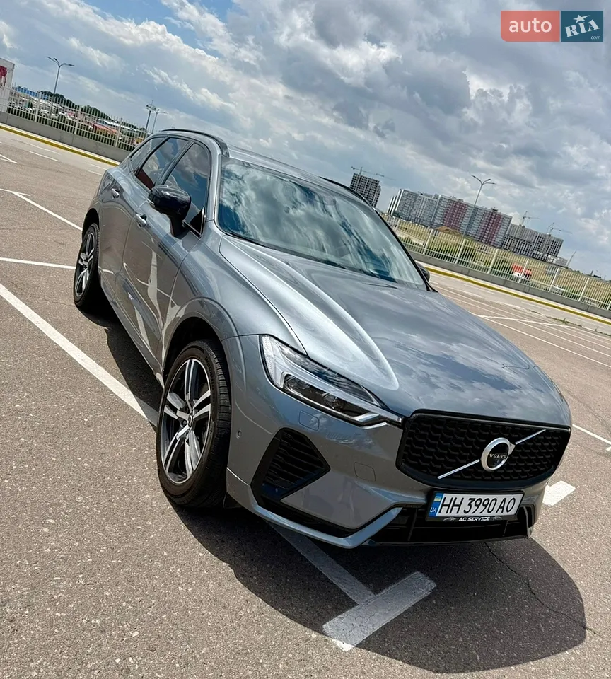 2020 Volvo XC60 - фото 1