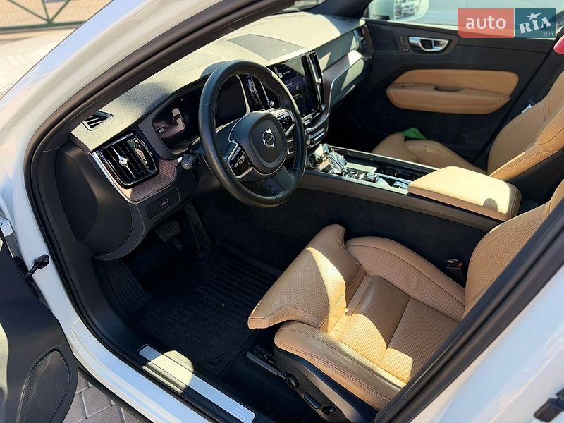 Внедорожник / Кроссовер Volvo XC60 2022 в Житомире