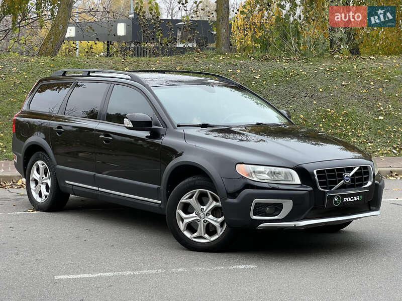 Легкові Volvo XC70 Cross Country