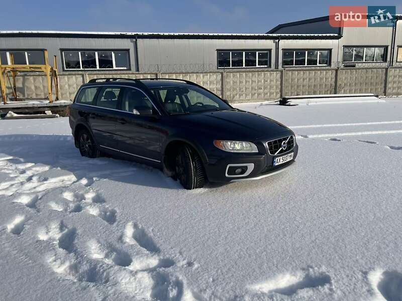 Легковые Volvo XC70 Cross Country