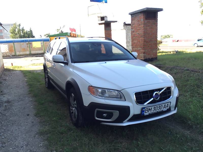 Volvo XC70 2011 года