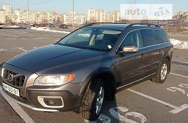 Volvo XC70  2011