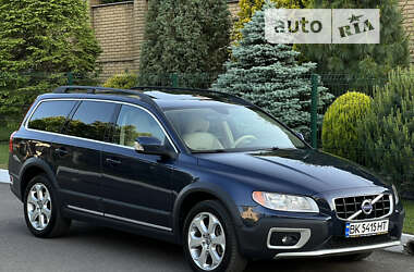 Volvo XC70  2010