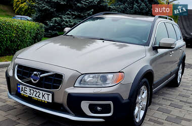 Volvo XC70  2010