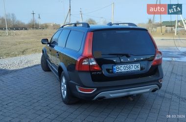 Volvo XC70  2011